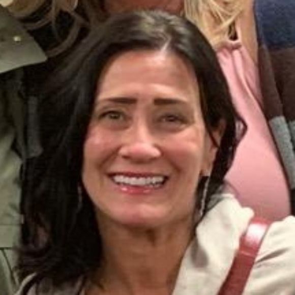 Meet your Posher, Amy - Picture 1 of 1